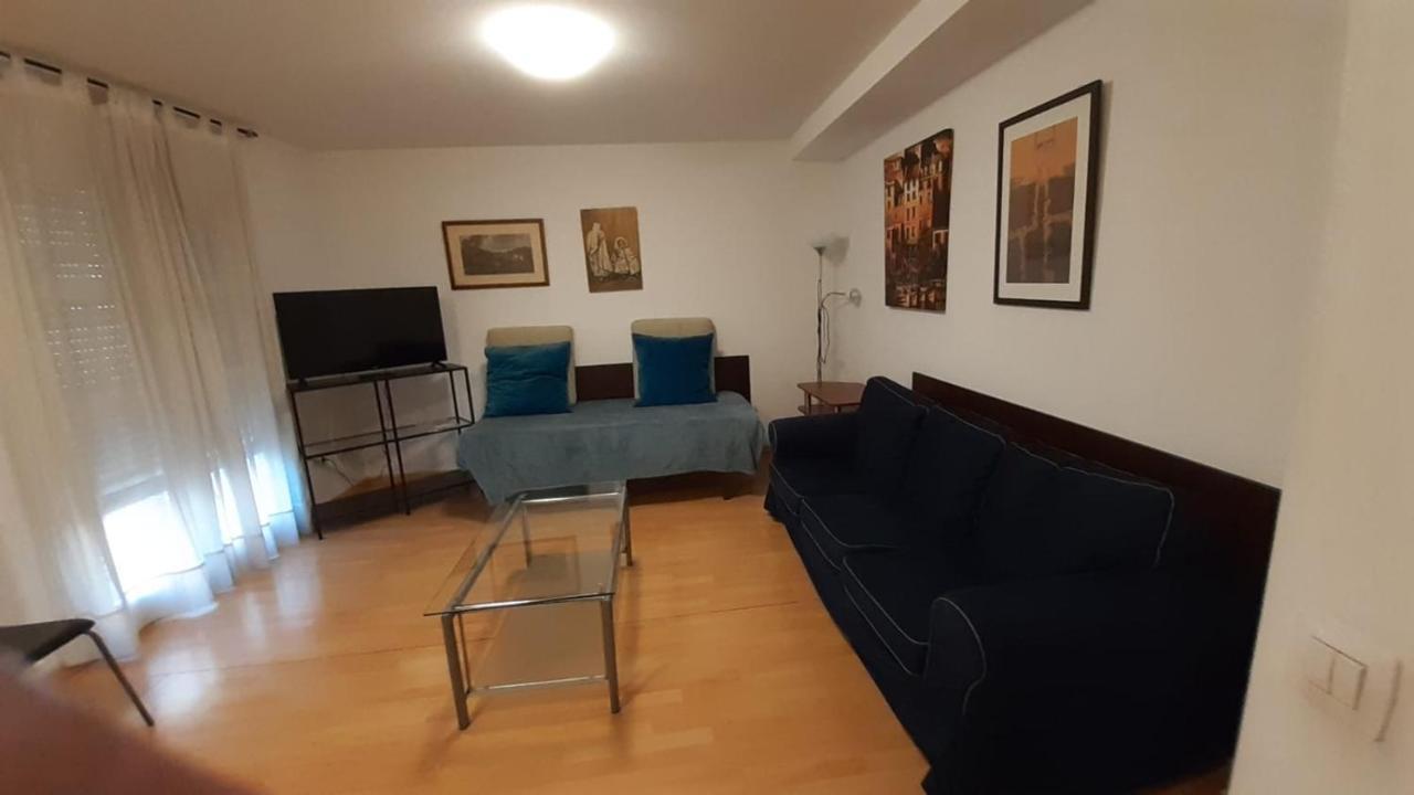 Apartamentos Auhabitat Zaragoza, Edificio De Apartamentos Turisticos Ngoại thất bức ảnh