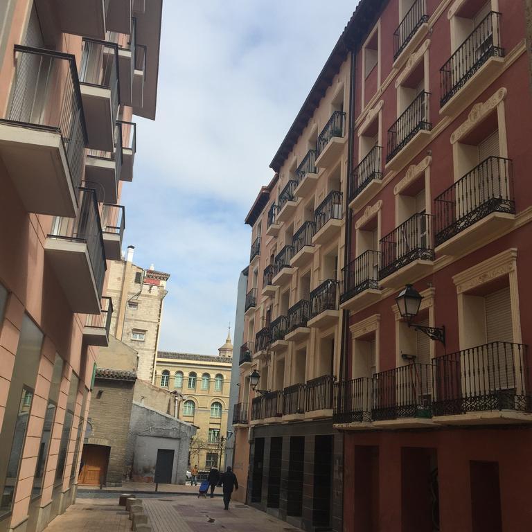 Apartamentos Auhabitat Zaragoza, Edificio De Apartamentos Turisticos Ngoại thất bức ảnh