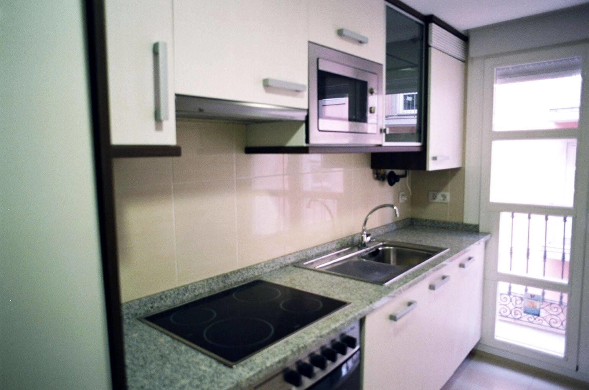 Apartamentos Auhabitat Zaragoza, Edificio De Apartamentos Turisticos Ngoại thất bức ảnh