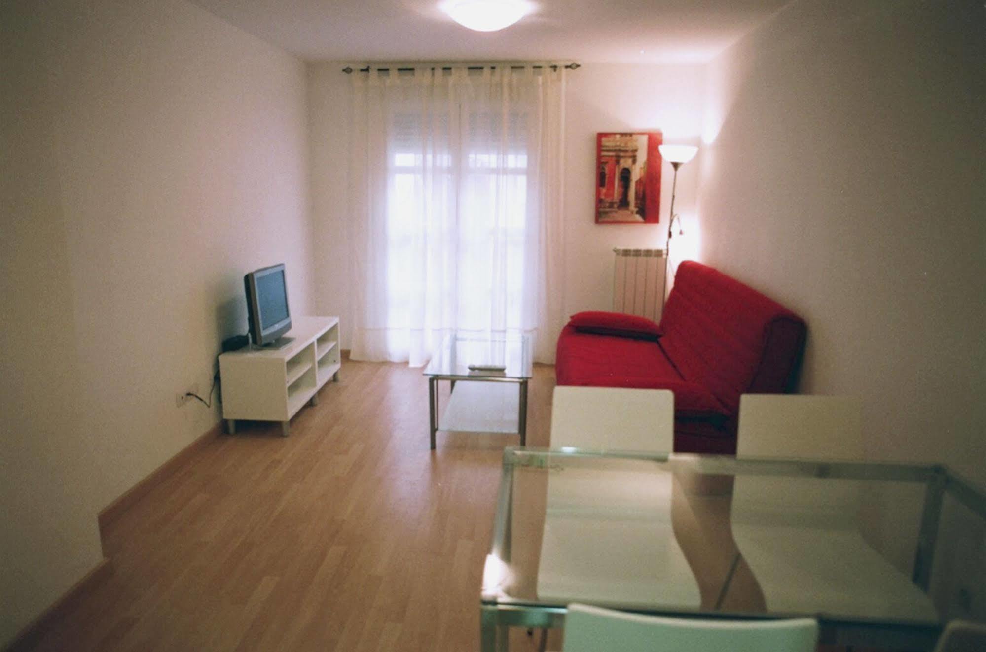 Apartamentos Auhabitat Zaragoza, Edificio De Apartamentos Turisticos Ngoại thất bức ảnh